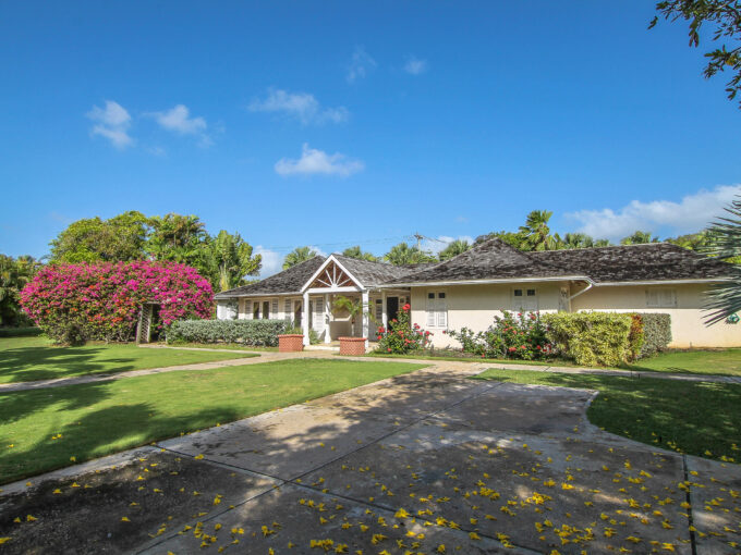 Davis Cottage luxury villa in St. Philip, Barbados.