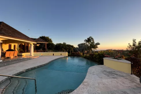 Harbour View is a stunning open plan villa with 4 bedrooms and 4.5 bathrooms on the gorgeous Lioncastle Polo Estate