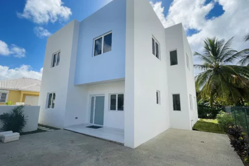 Patanne 12A is a luxury four bedroom villa in Barbados.