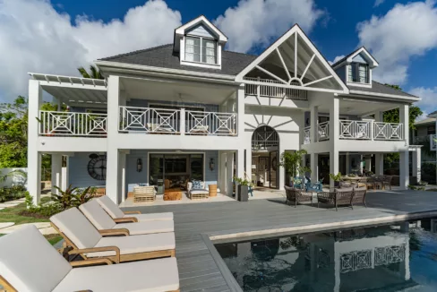 Seastar House & Cottage is a luxury six bedroom villa on the West Coast of Barbados.
