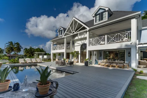 Seastar House & Cottage is a luxury six bedroom villa on the West Coast of Barbados.