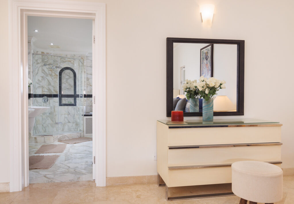 Schooner Bay 303 - (13)