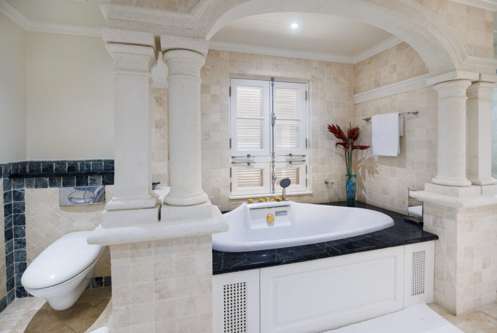 Schooner Bay 303 - (31)