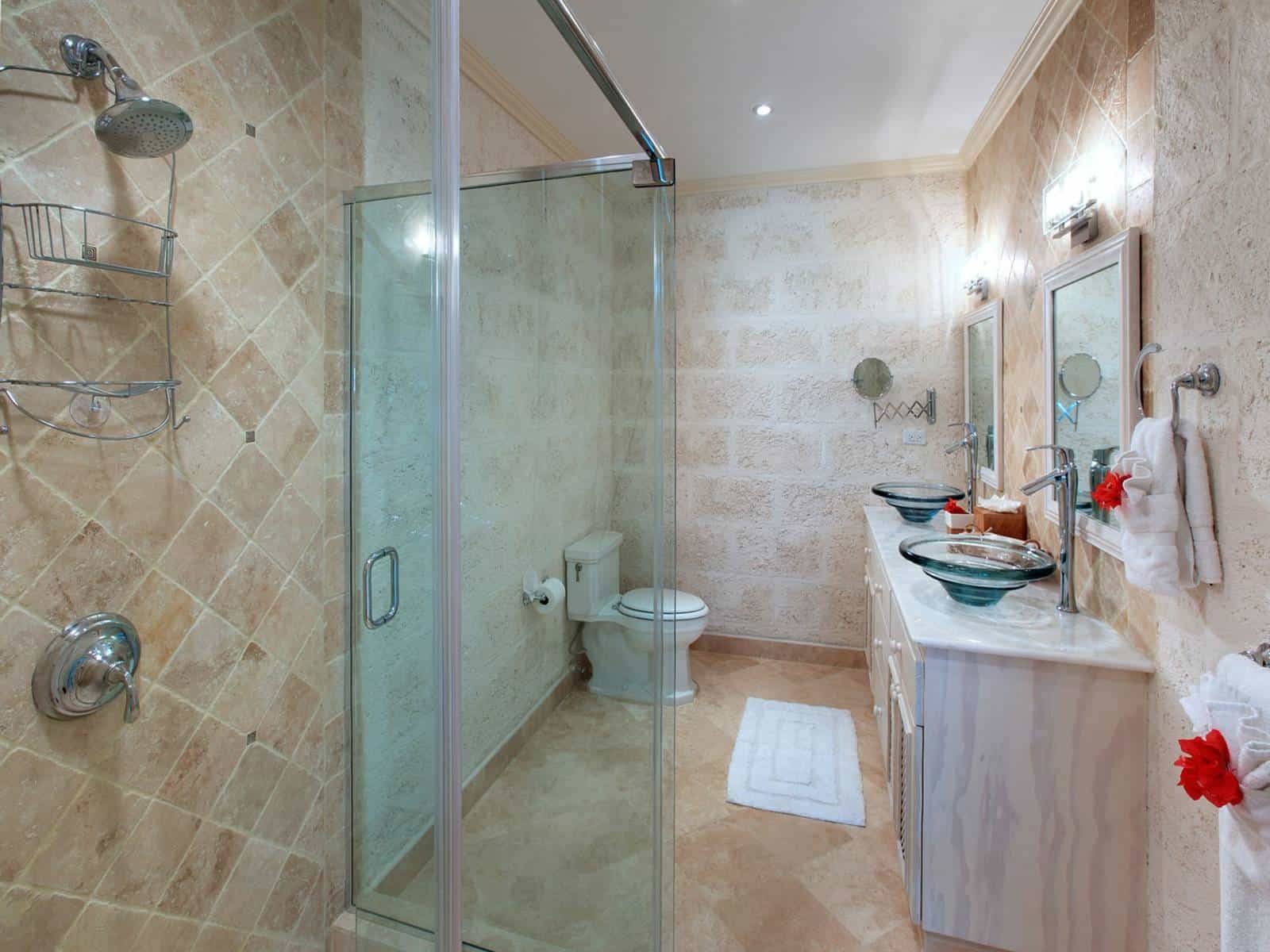 13_Guest_bathroom
