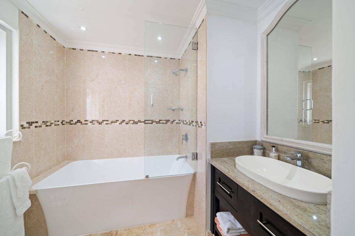 Ixora-Royal-Westmoreland MG rental - (27)