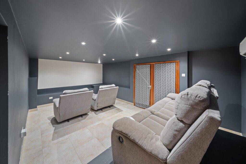 Petros Villa - MG STR - (46)