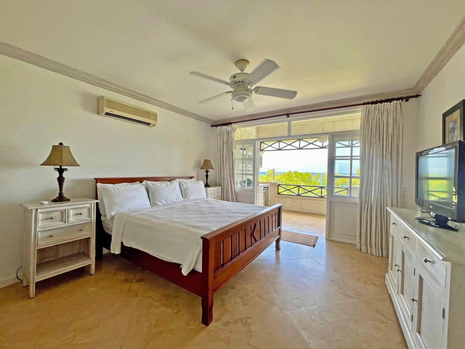 Summerland Penthouse 106