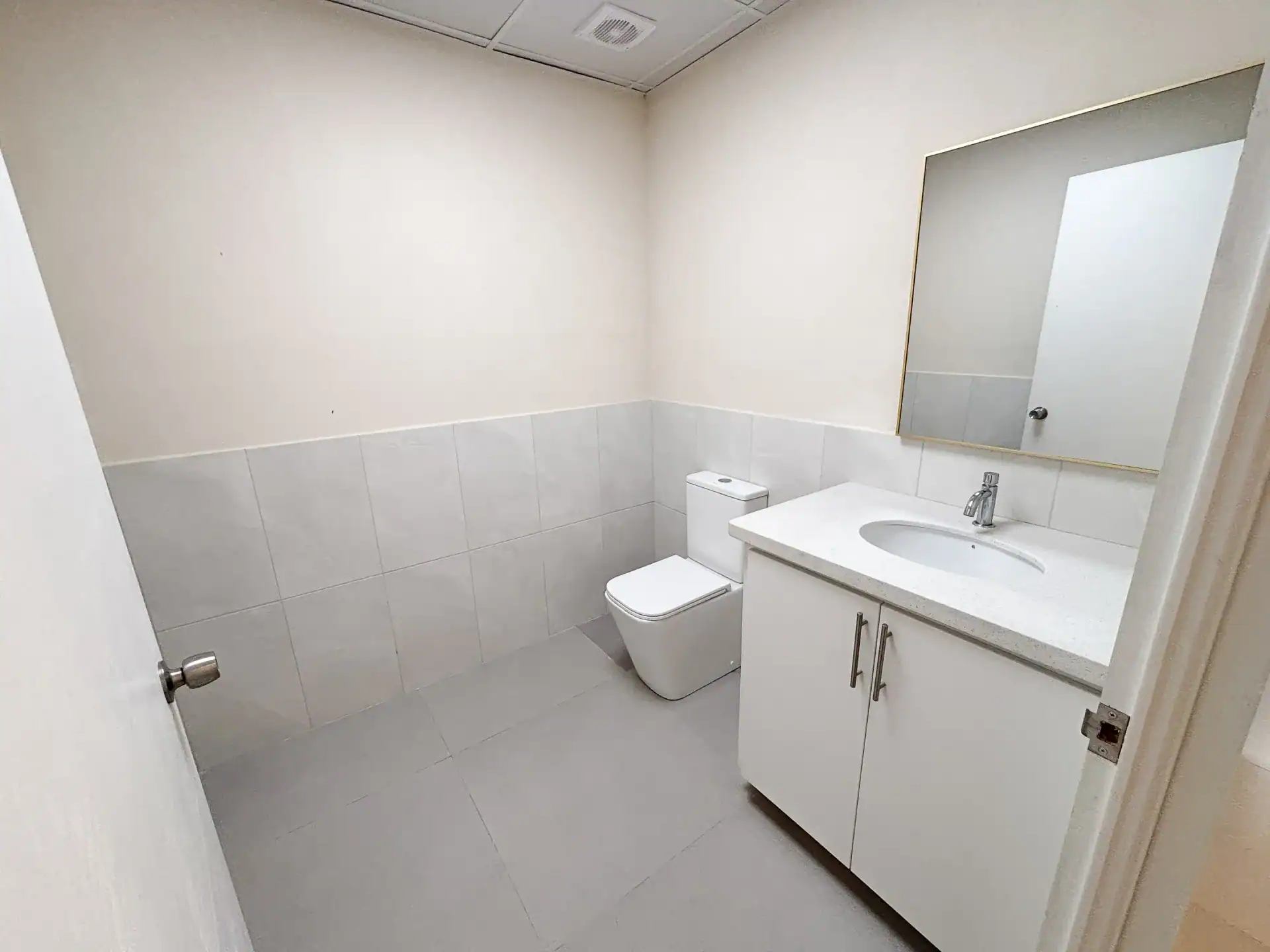 Pine Medical Centre Suite 2