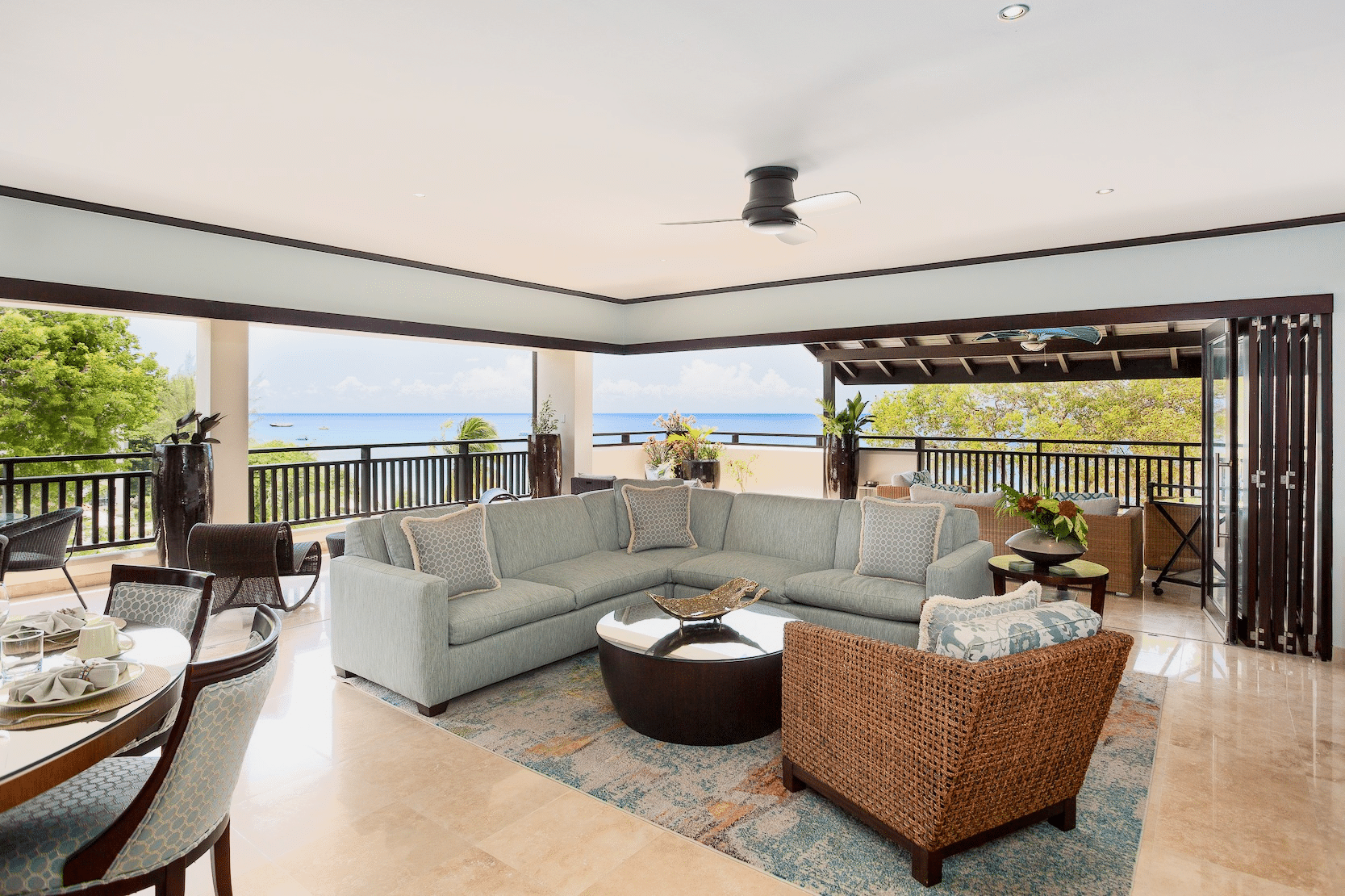 Coral Cove 14 The Penthouse- Crowsnest