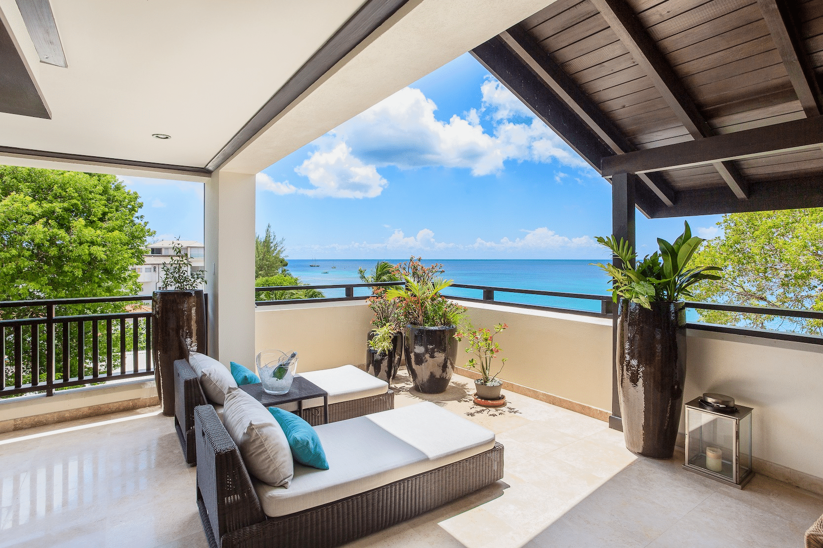 Coral Cove 14 The Penthouse- Crowsnest