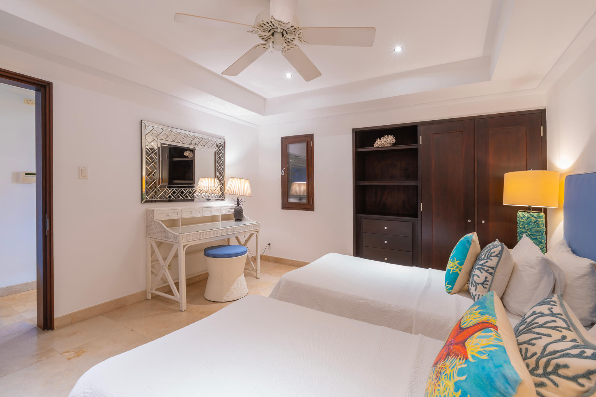 Coral Cove 8 – Life’s a Beach